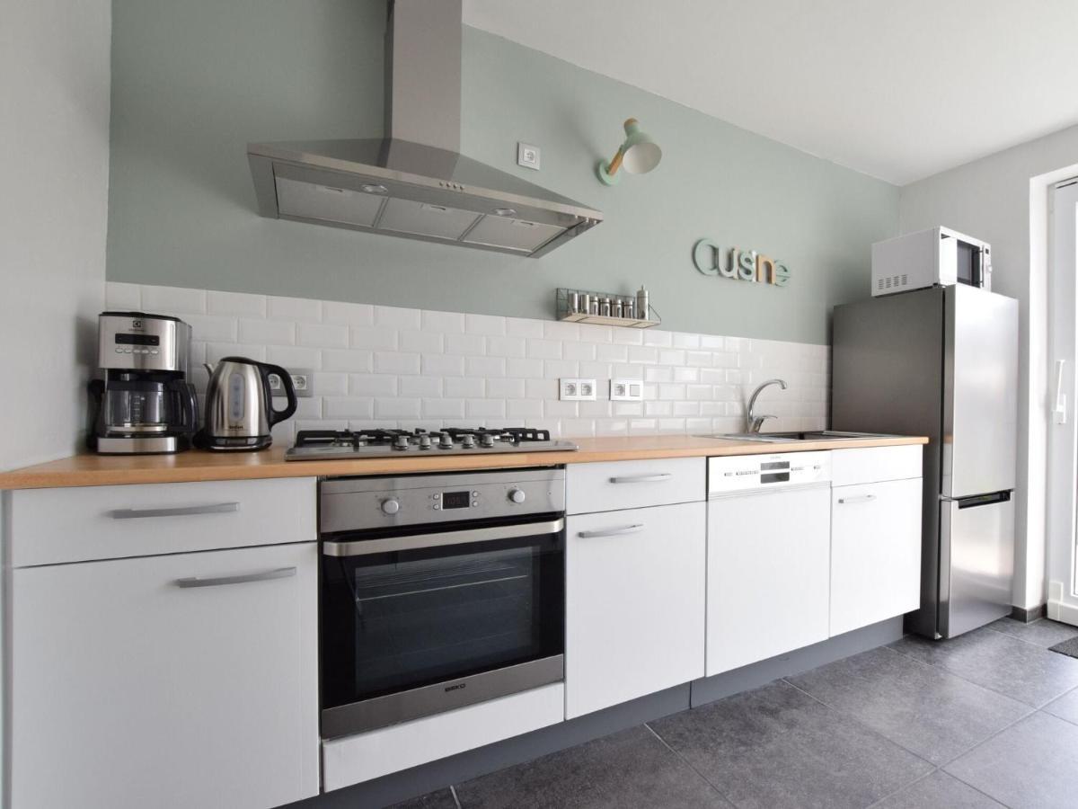 Modern Holiday Home In Bastogne With Fenced Garden 外观 照片